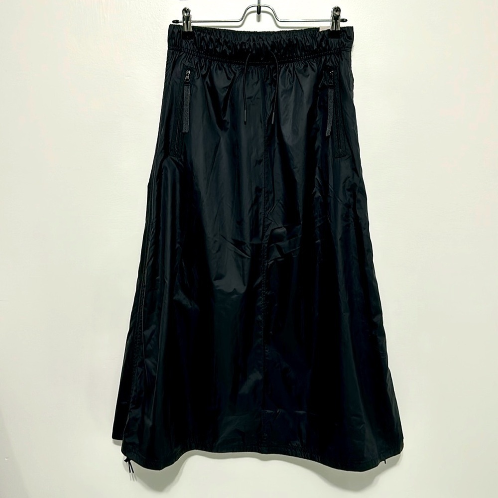 Nike sportswear tech black skirt​
